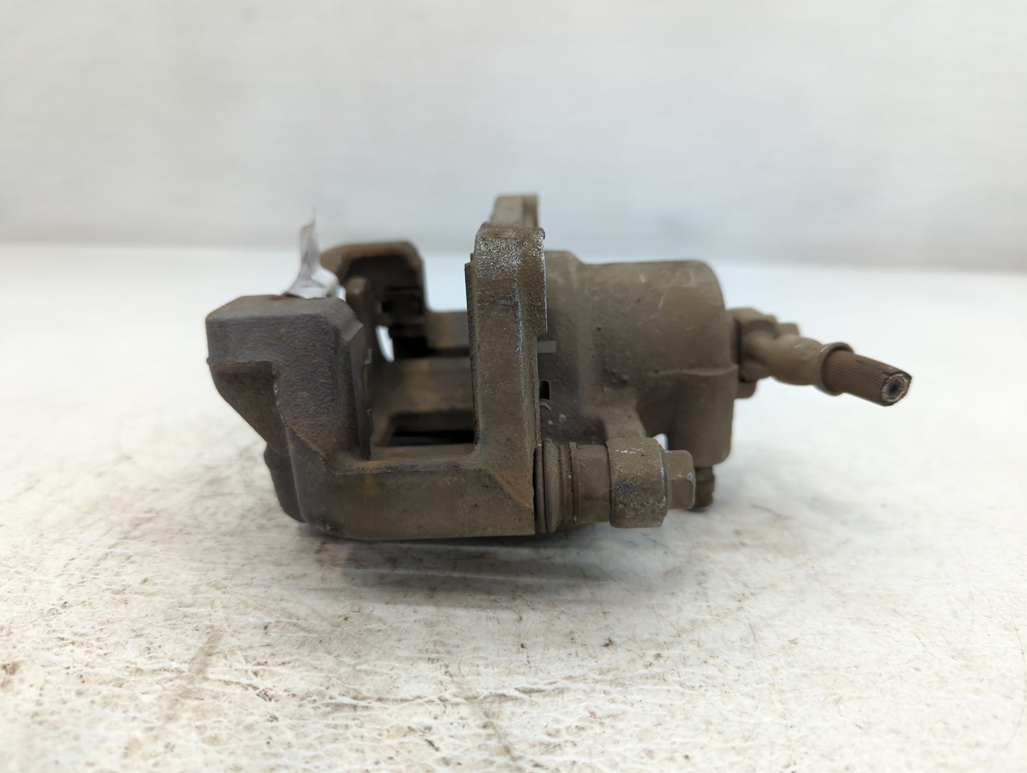 2014-2019 Cadillac Cts Front Driver Left Brake Caliper - Oemusedautoparts1.com