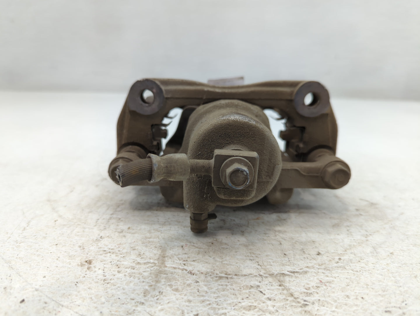 2014-2019 Cadillac Cts Front Driver Left Brake Caliper - Oemusedautoparts1.com