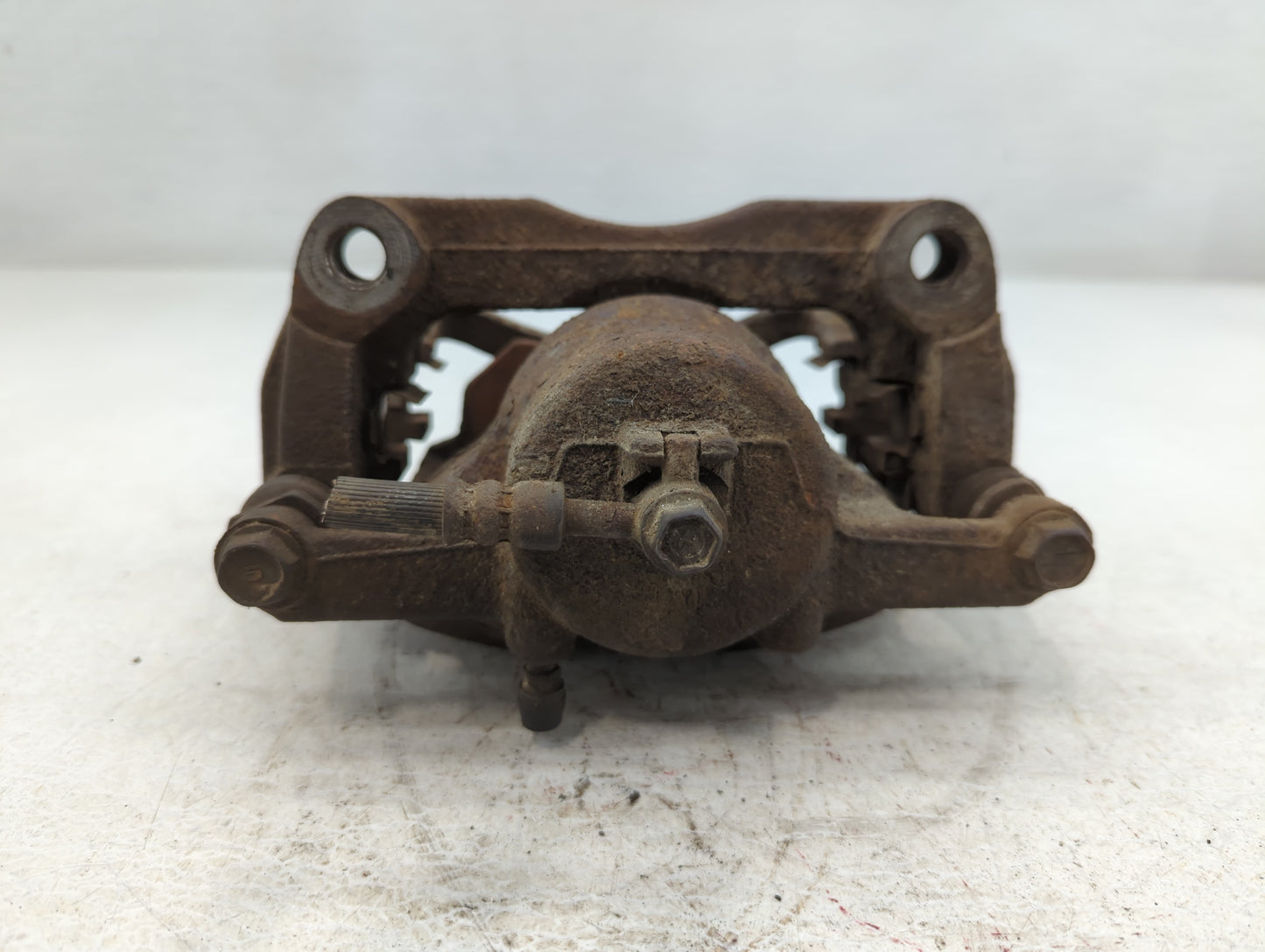 2008-2015 Nissan Rogue Front Driver Left Brake Caliper - Oemusedautoparts1.com