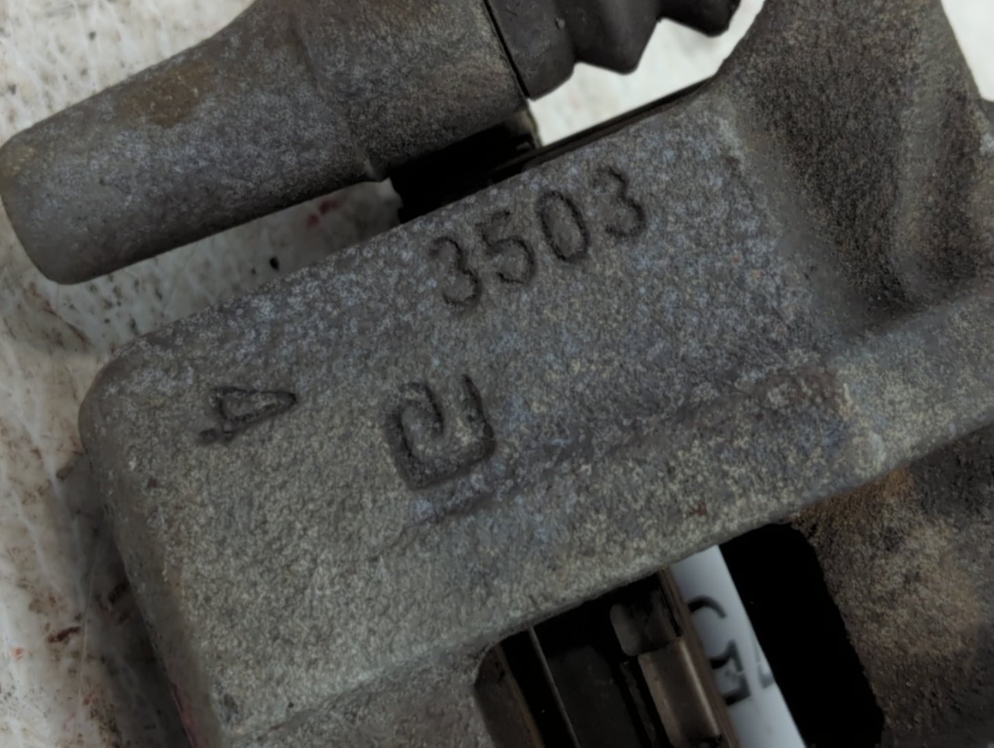 2011-2014 Chrysler 200 Front Passenger Right Brake Caliper - Oemusedautoparts1.com