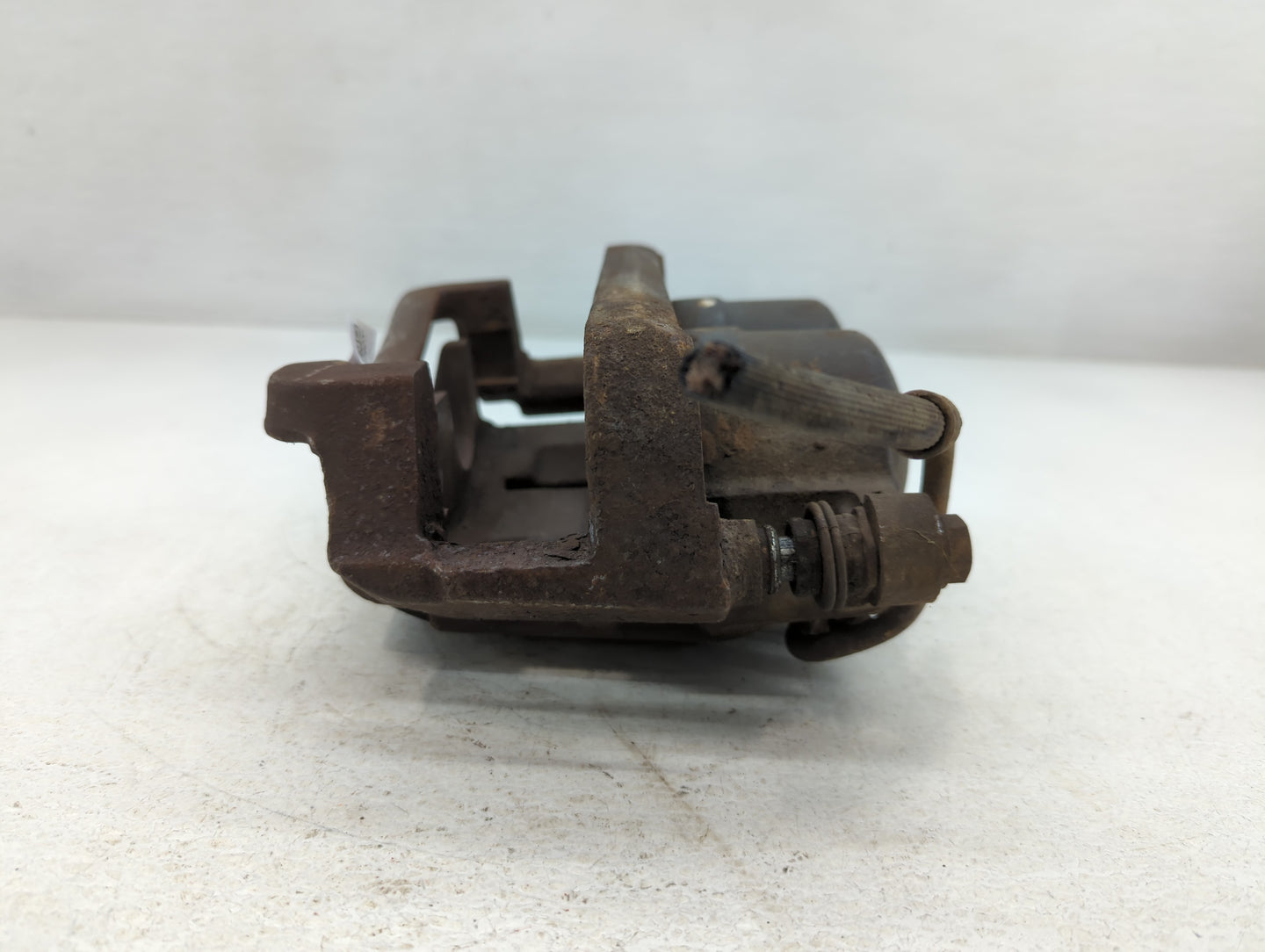 2005-2012 Ford F-350 Super Duty Rear Passenger Right Brake Caliper - Oemusedautoparts1.com