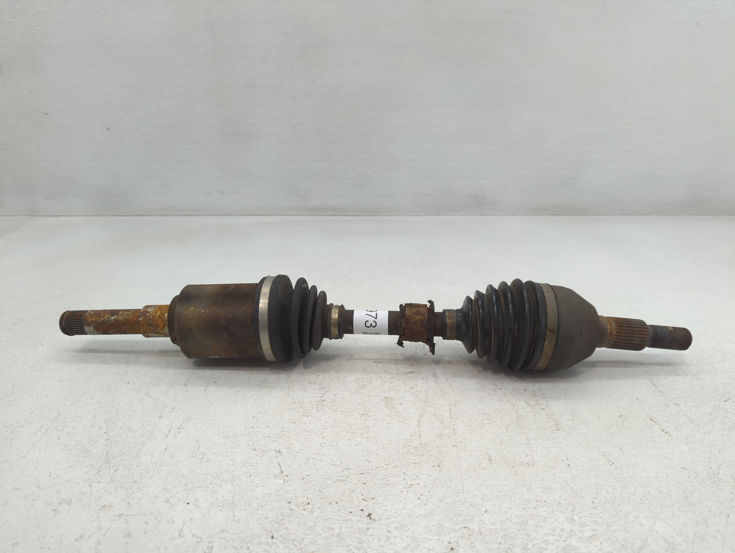 2009-2012 Chevrolet Malibu Axle Shaft Front Passenger Cv C/v - Oemusedautoparts1.com