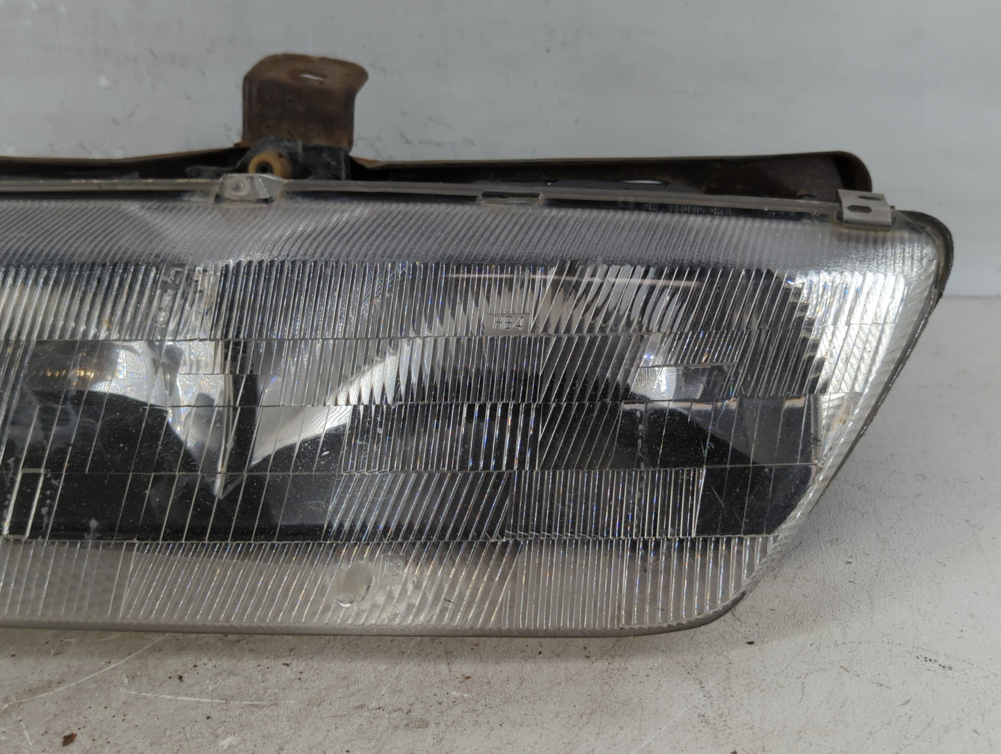 1991-1995 Saturn Sl Passenger Right Oem Head Light Headlight Lamp - Oemusedautoparts1.com