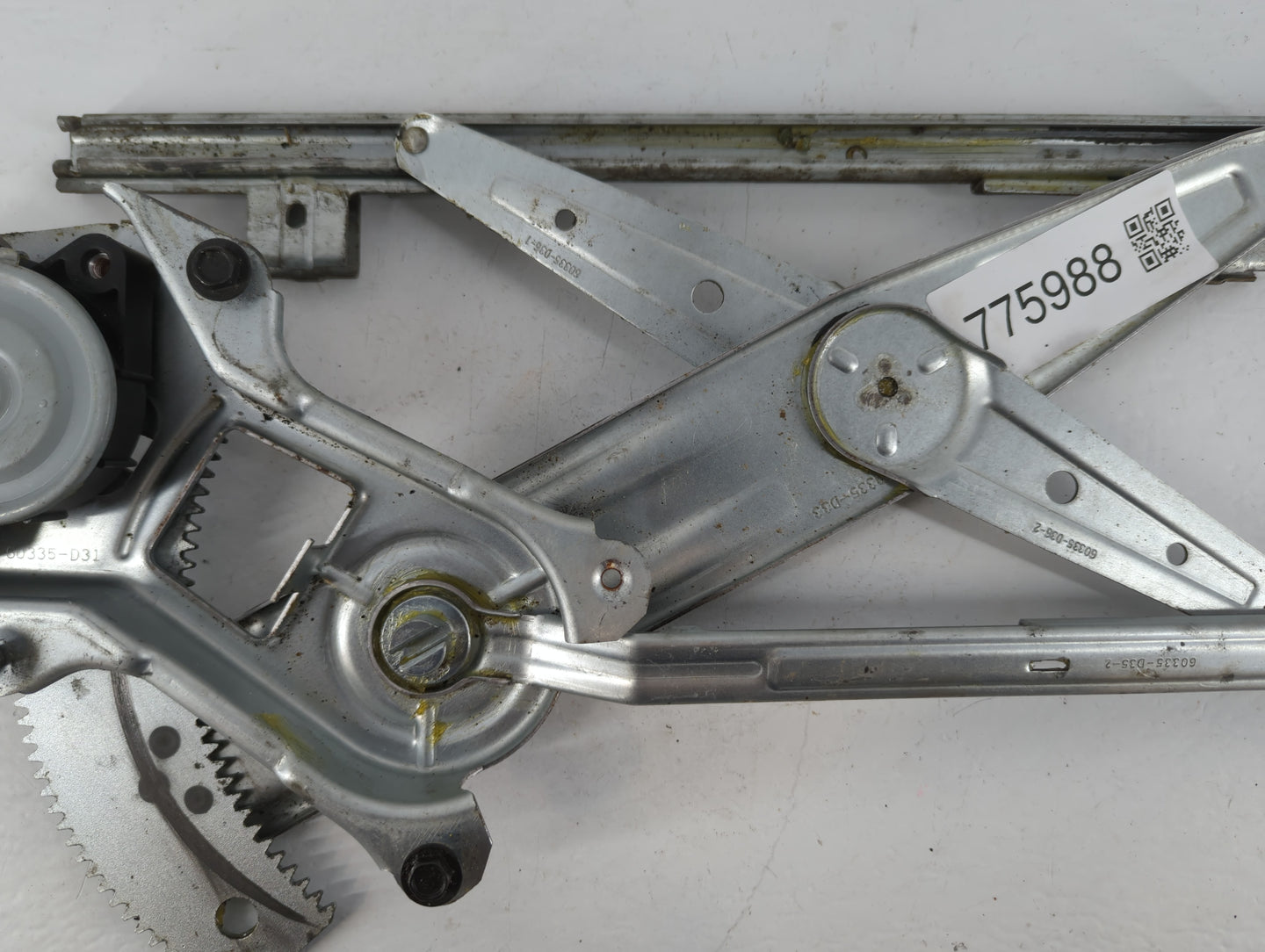2007-2010 Pontiac G5 Driver Left Front Window Regulator - Oemusedautoparts1.com