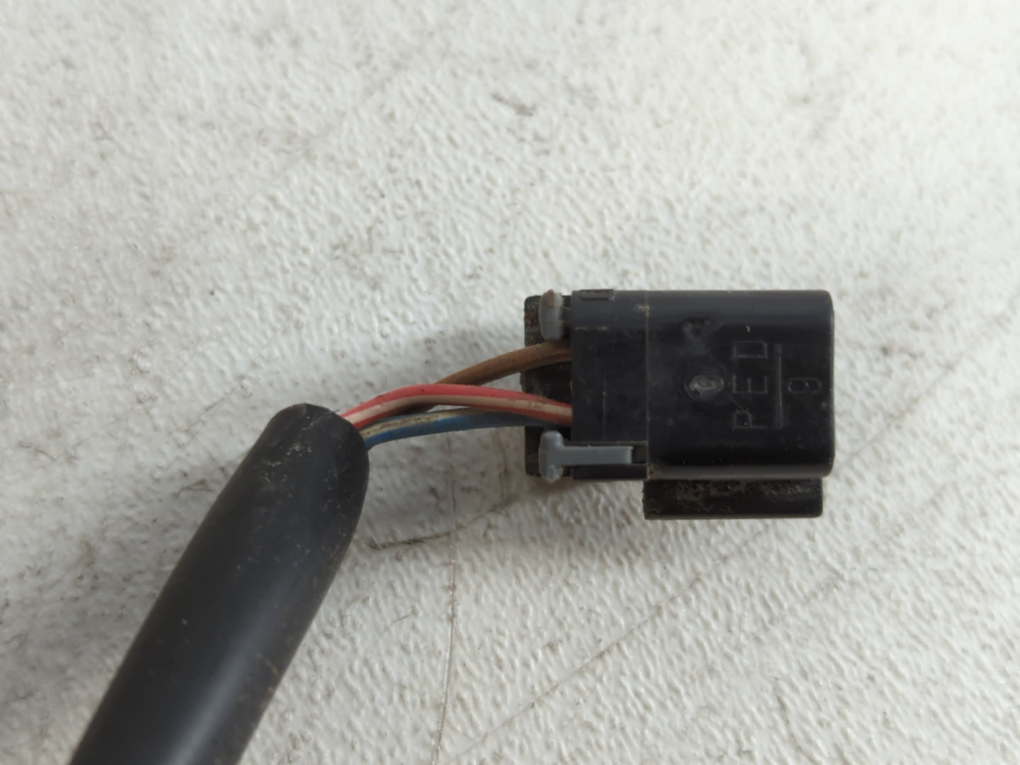 1997-2003 Pontiac Grand Prix Side Mirror Replacement Passenger Right View Door Mirror Fits Fits 1997 1998 1999 2000 2001 2002 2003 OEM Used Auto Parts - Oemusedautoparts1.com