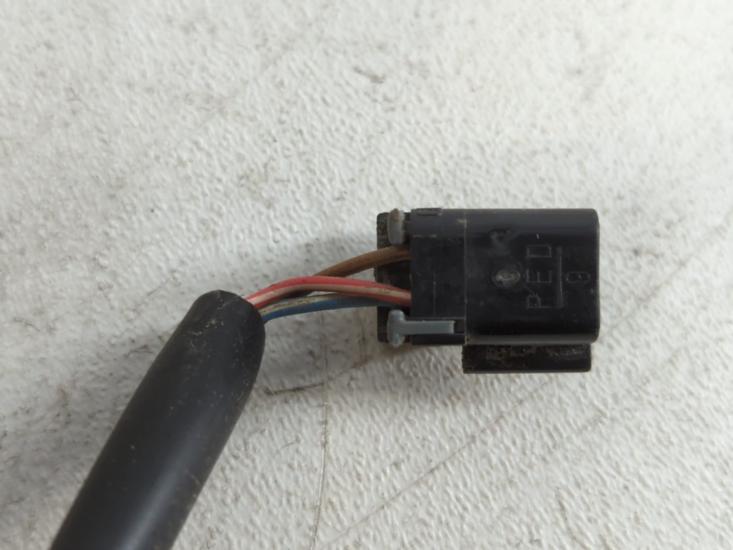 1997-2003 Pontiac Grand Prix Side Mirror Replacement Passenger Right View Door Mirror Fits Fits 1997 1998 1999 2000 2001 2002 2003 OEM Used Auto Parts - Oemusedautoparts1.com