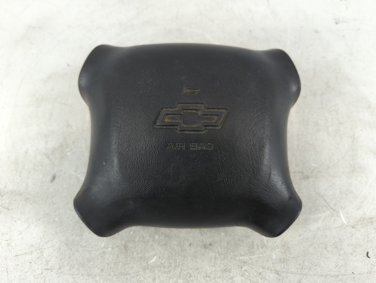 0 Gmc S10 Blazer Air Bag Driver Left Steering Wheel Mounted Fits Fits 201 2002 2003 2004 2005 OEM Used Auto Parts - Oemusedautoparts1.com