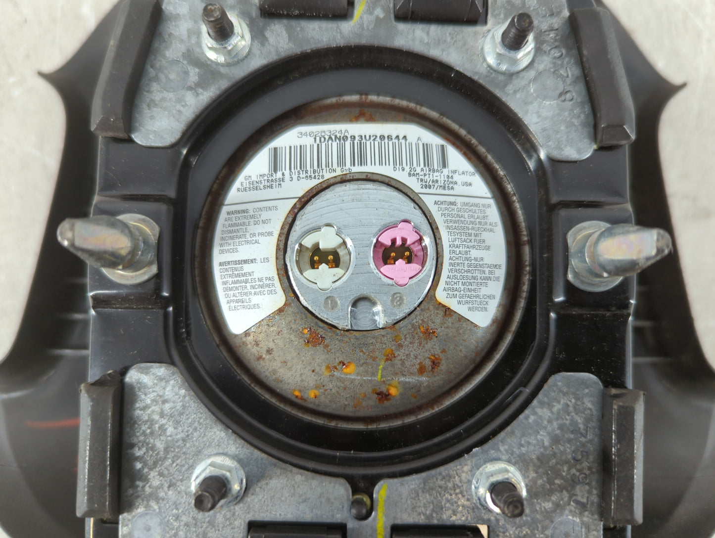 2006-2011 Cadillac Dts Air Bag Driver Left Steering Wheel Mounted P/N:30372134LWG Fits Fits 2006 2007 2008 2009 2010 2011 OEM Used Auto Parts - Oemusedautoparts1.com