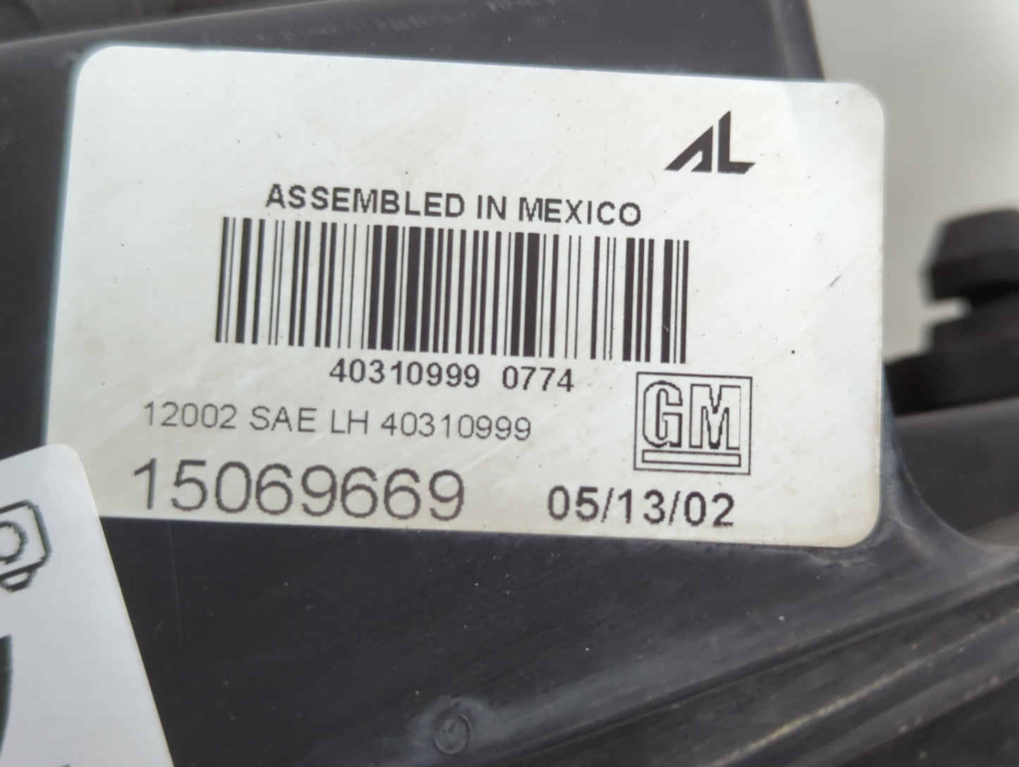 2002-2009 Gmc Envoy Driver Left Oem Head Light Headlight Lamp - Oemusedautoparts1.com