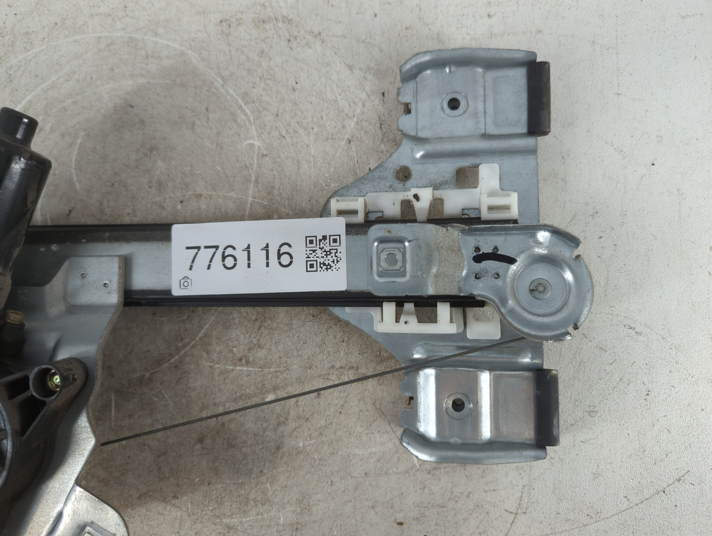 2006 Hummer H3 Driver Left Rear Window Regulator