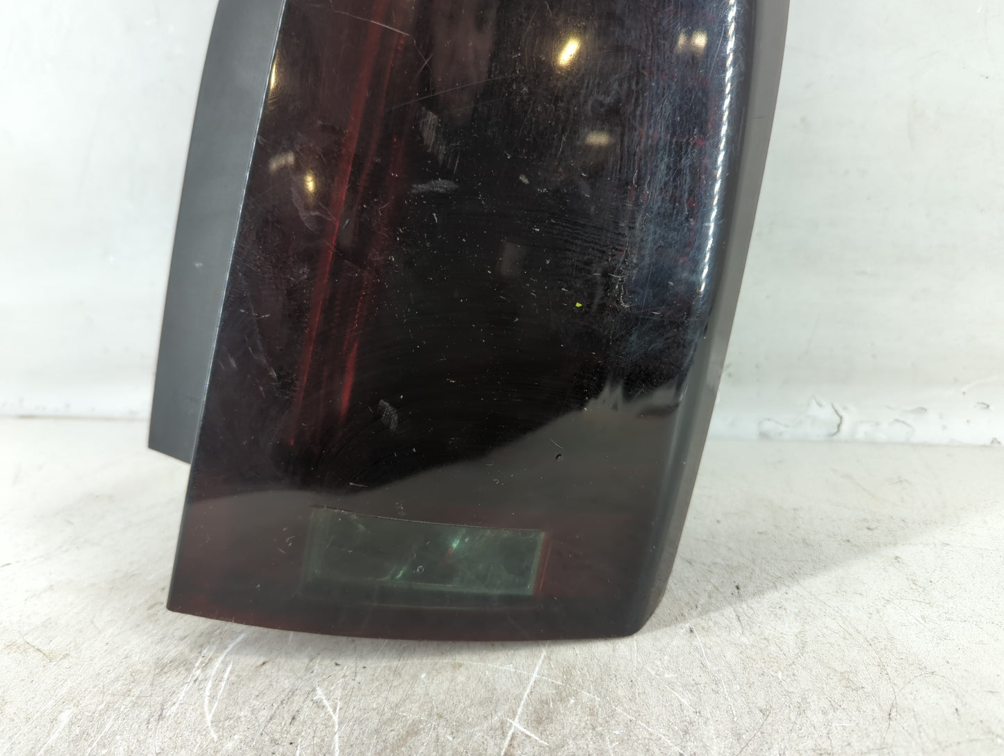 2008-2014 Cadillac Cts Rear Center Lid Brake Light Tail Light P/N:25902144 Fits Fits 2008 2009 2010 2011 2012 2013 2014 OEM Used Auto Parts - Oemusedautoparts1.com