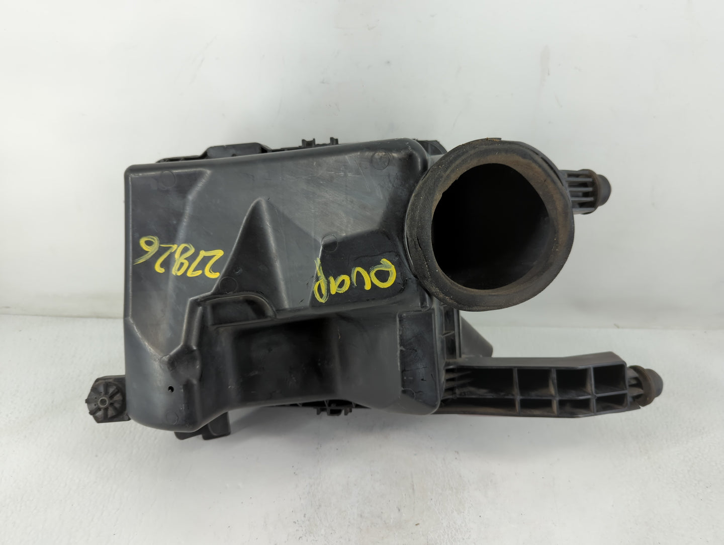 2004-2007 Saturn Vue Air Cleaner Intake-duct Hose Tube - Oemusedautoparts1.com