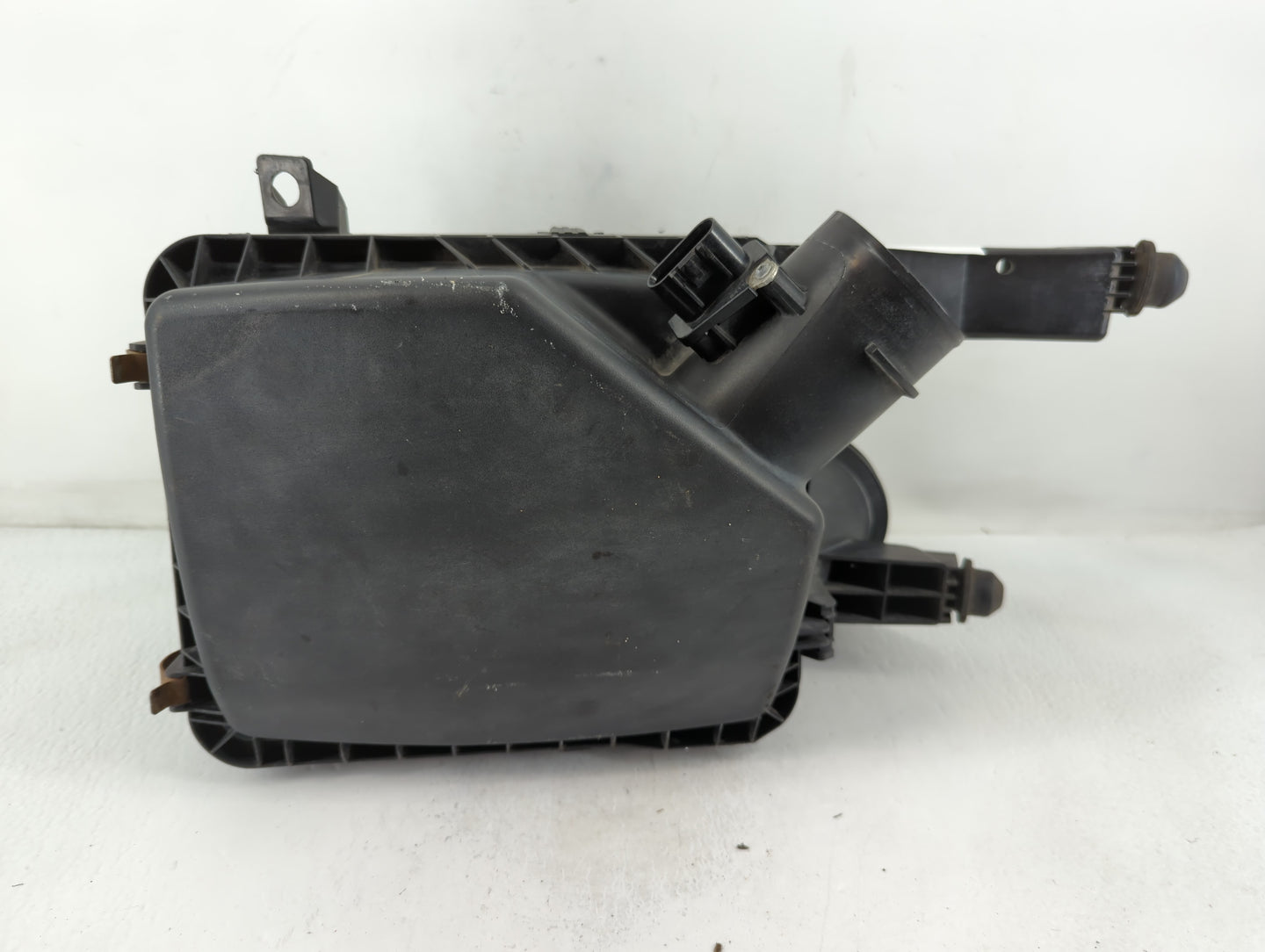 2004-2007 Saturn Vue Air Cleaner Intake-duct Hose Tube - Oemusedautoparts1.com