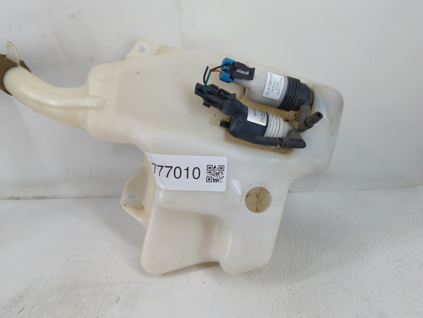 2007-2009 Gmc Acadia Windshield Washer Fluid Reservoir Bottle Oem - Oemusedautoparts1.com