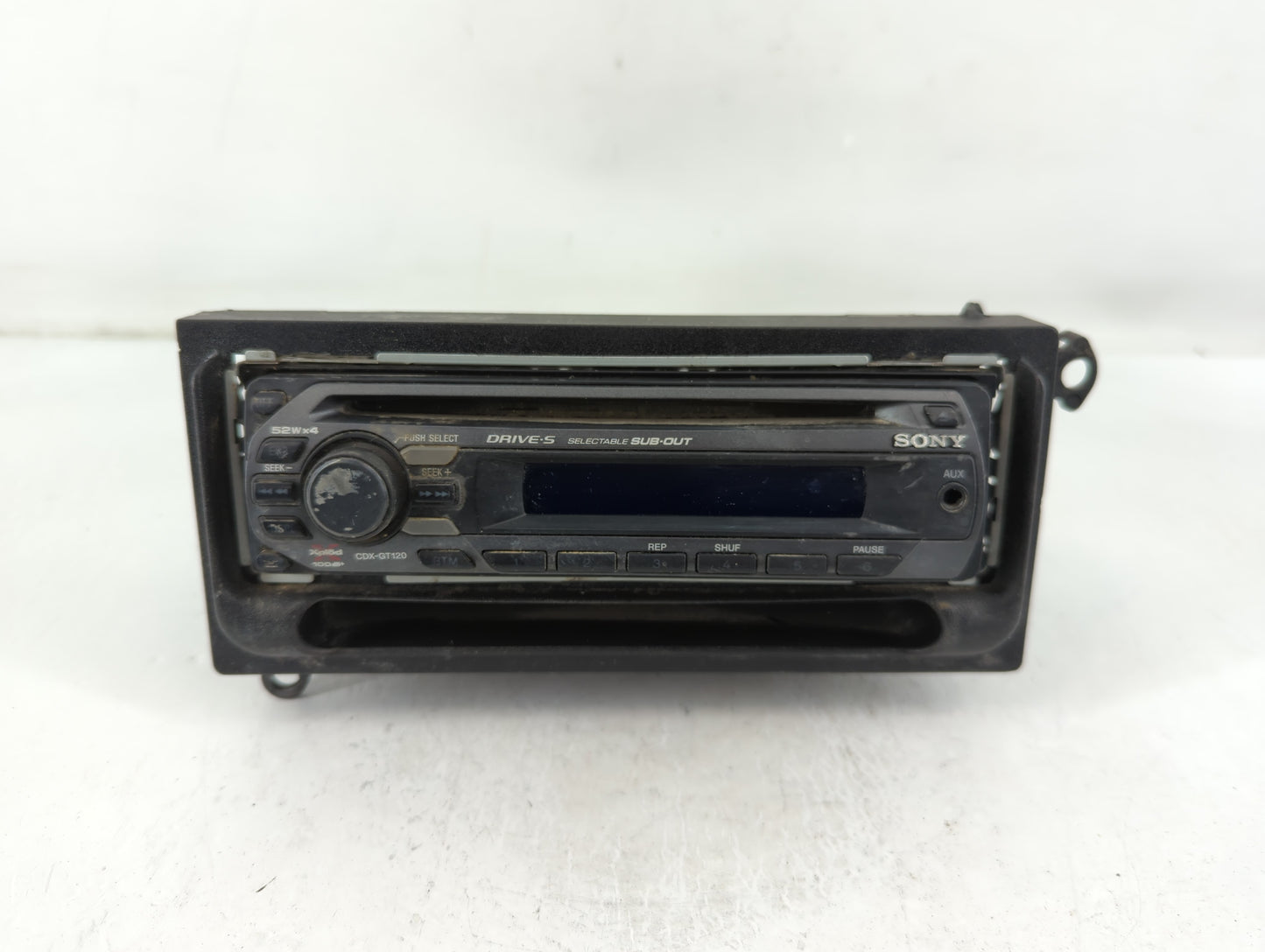 0 Radio AM FM Cd Player Receiver Replacement Fits OEM Used Auto Parts - Oemusedautoparts1.com