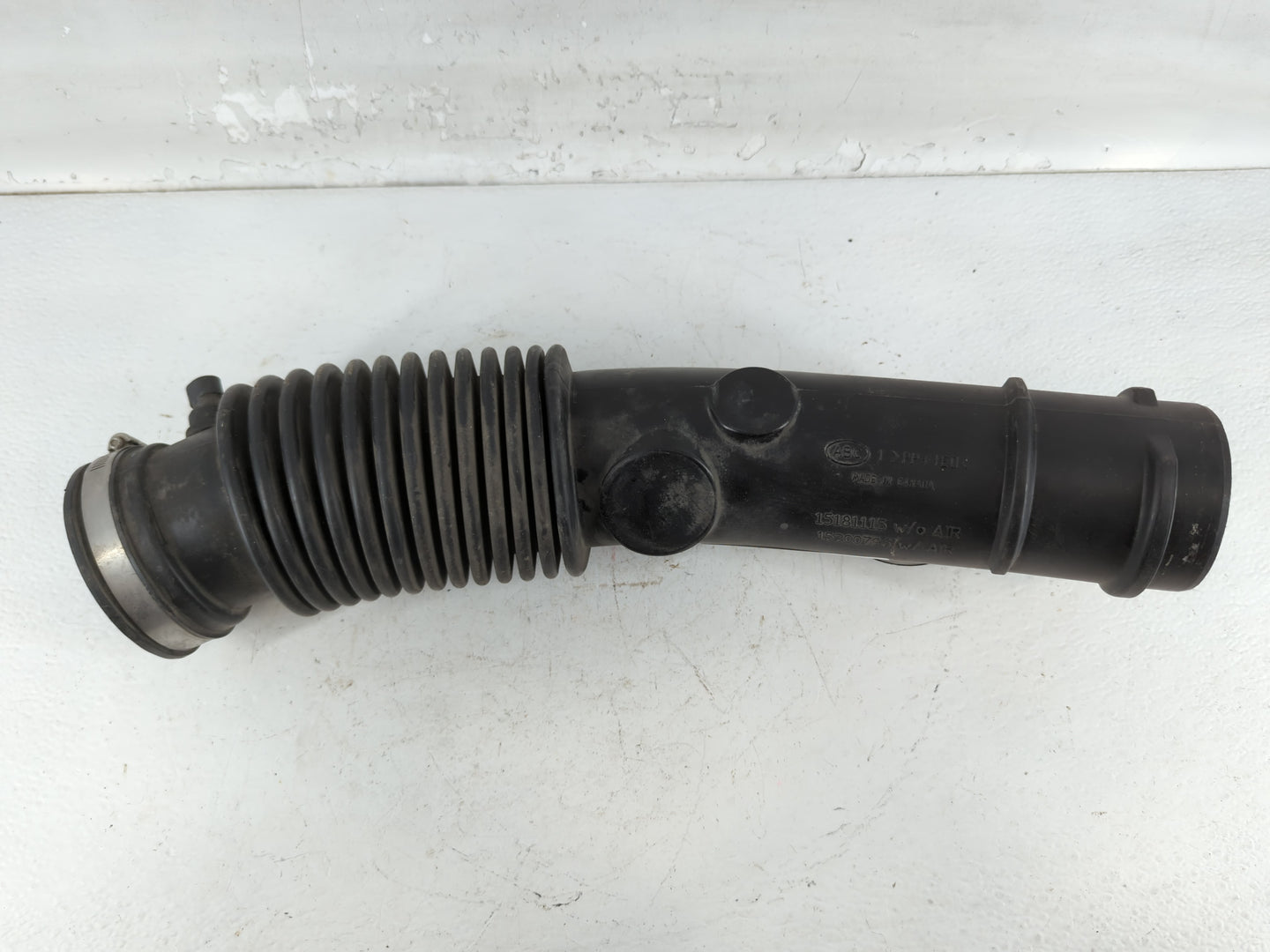 2004 Chevrolet Trailblazer Air Cleaner Intake Duct Hose Tube - Oemusedautoparts1.com