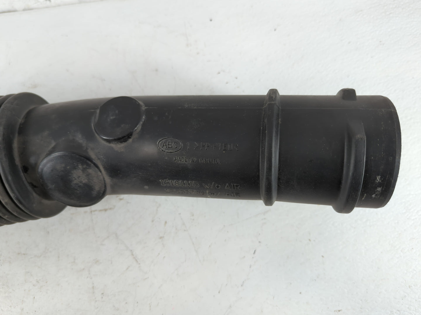 2004 Chevrolet Trailblazer Air Cleaner Intake Duct Hose Tube - Oemusedautoparts1.com