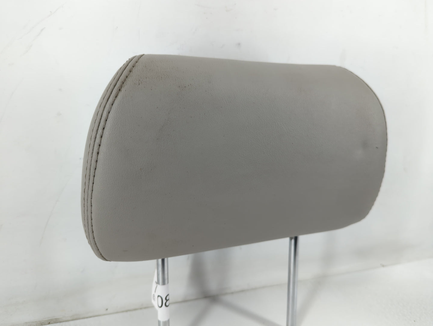 2006 Chevrolet Malibu Headrest Head Rest Rear Center Seat Fits OEM Used Auto Parts - Oemusedautoparts1.com