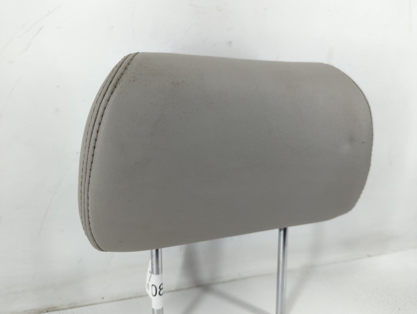 2006 Chevrolet Malibu Headrest Head Rest Rear Center Seat Fits OEM Used Auto Parts - Oemusedautoparts1.com