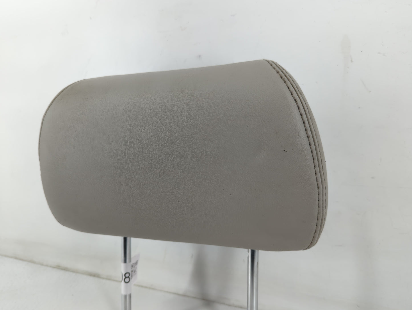2006 Chevrolet Malibu Headrest Head Rest Rear Center Seat Fits OEM Used Auto Parts - Oemusedautoparts1.com