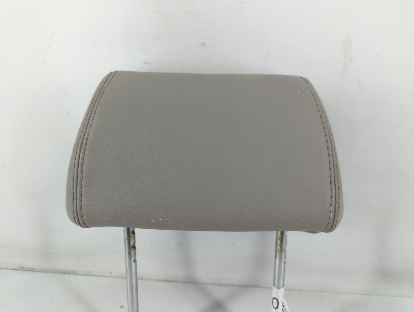 2006 Chevrolet Malibu Headrest Head Rest Rear Center Seat Fits OEM Used Auto Parts - Oemusedautoparts1.com