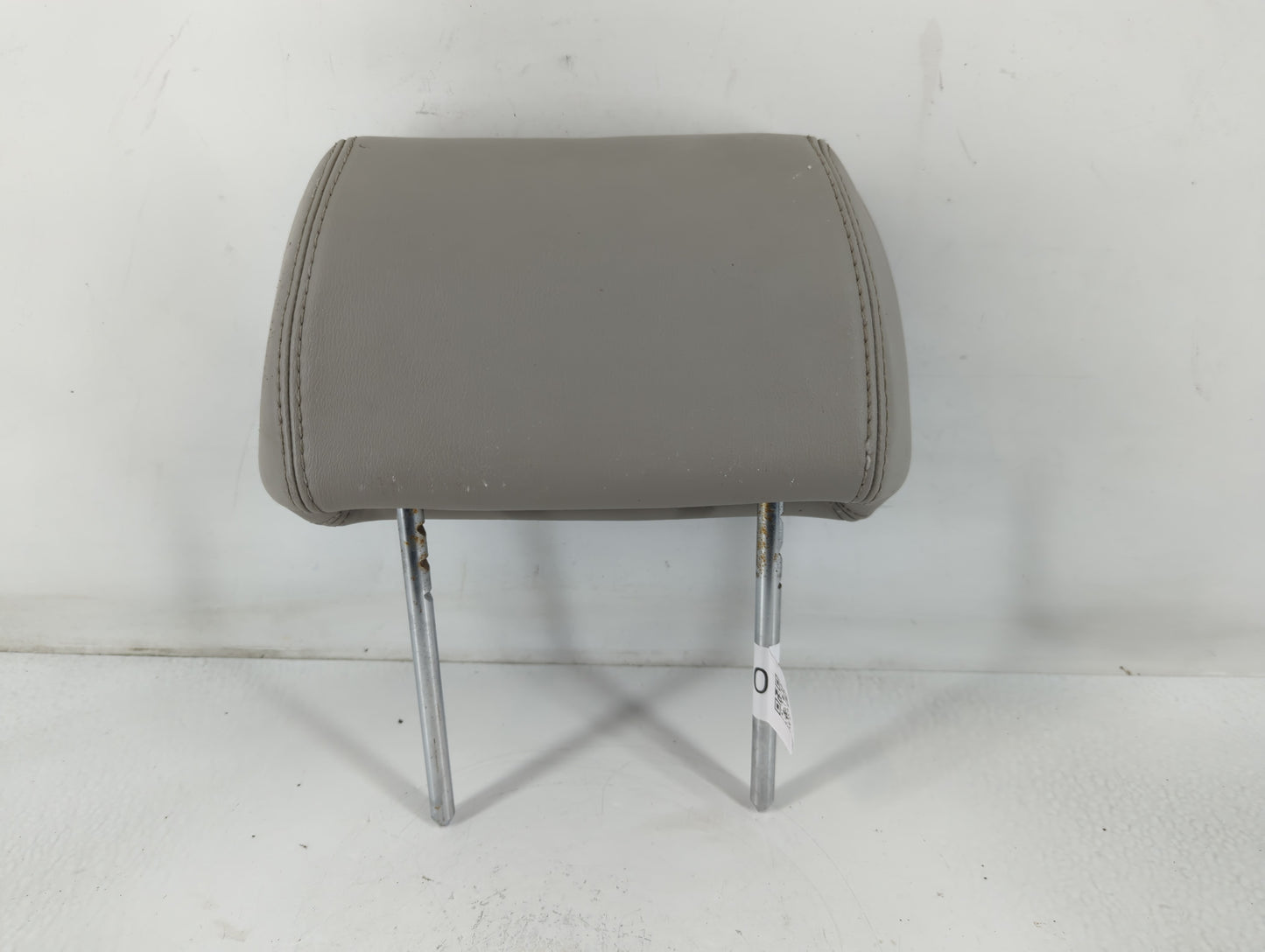 2006 Chevrolet Malibu Headrest Head Rest Rear Center Seat Fits OEM Used Auto Parts - Oemusedautoparts1.com