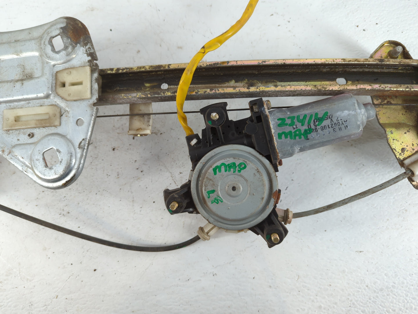 Mitsubishi Eclips Driver Left Front Window Regulator - Oemusedautoparts1.com