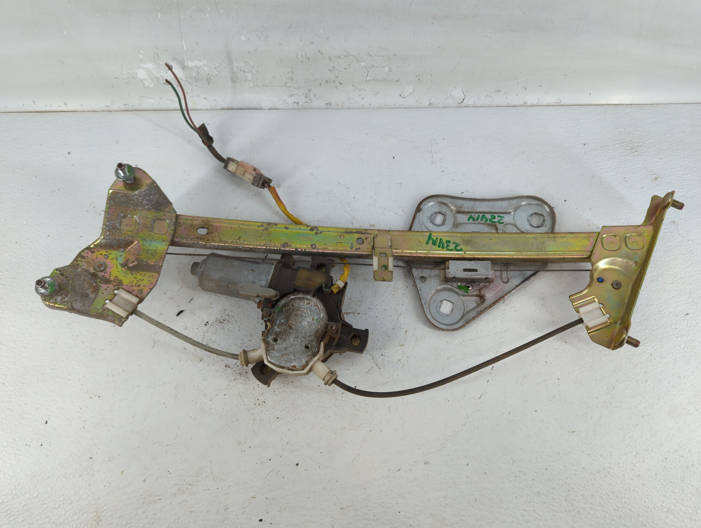 Mitsubishi Eclips Driver Left Front Window Regulator - Oemusedautoparts1.com