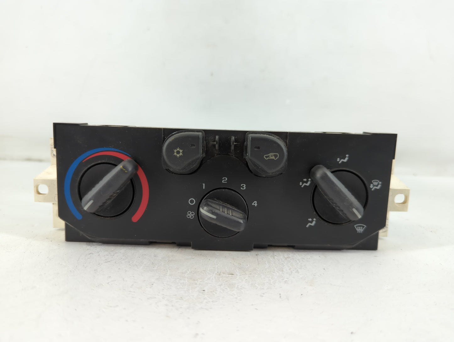 2004-2012 Gmc Canyon Climate Control Module Temperature AC/Heater Replacement P/N:152385155347 Fits OEM Used Auto Parts - Oemusedautoparts1.com