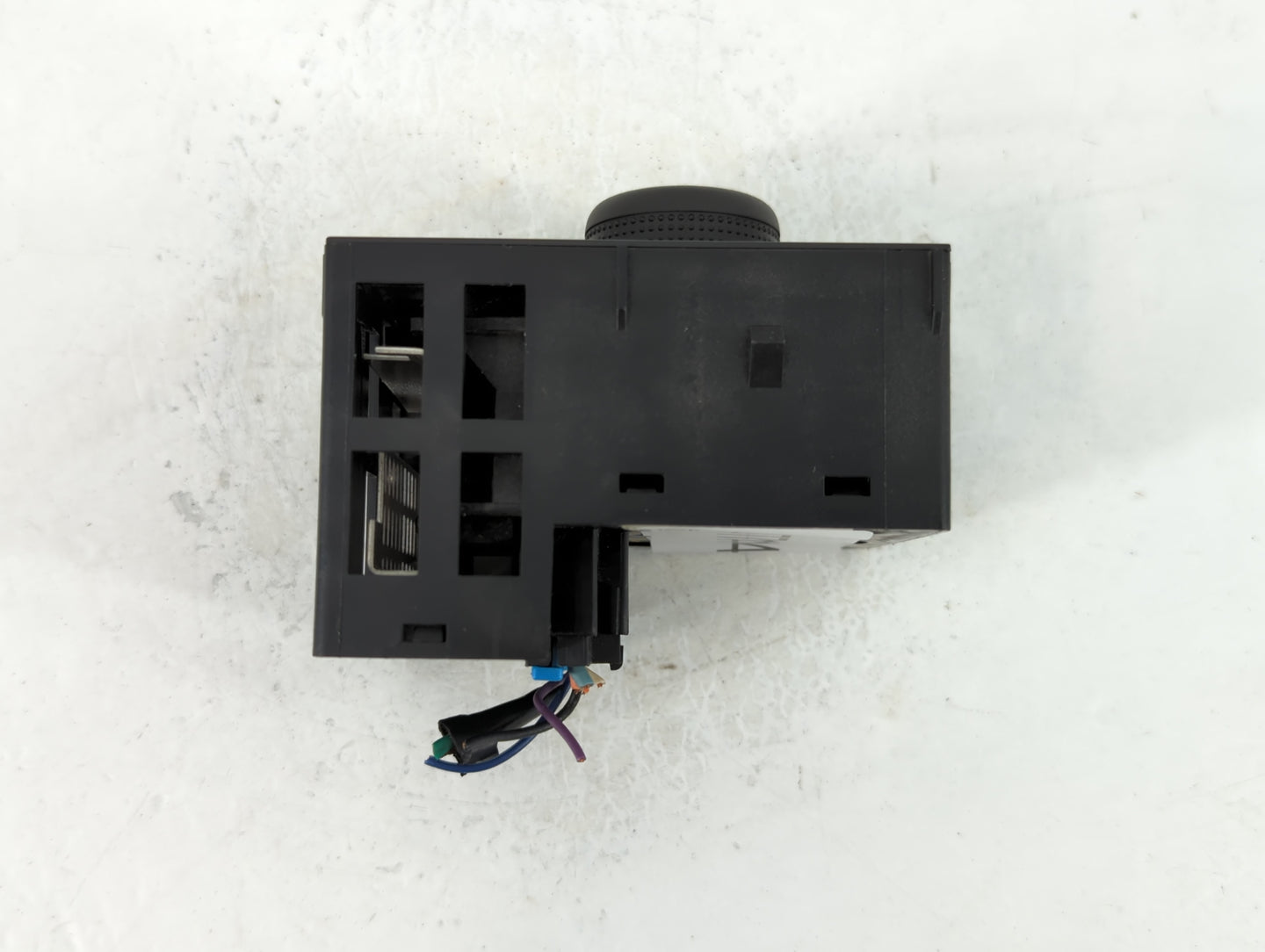 2002 Cadillac Escalade Headlight Lamp Control Switch - Oemusedautoparts1.com
