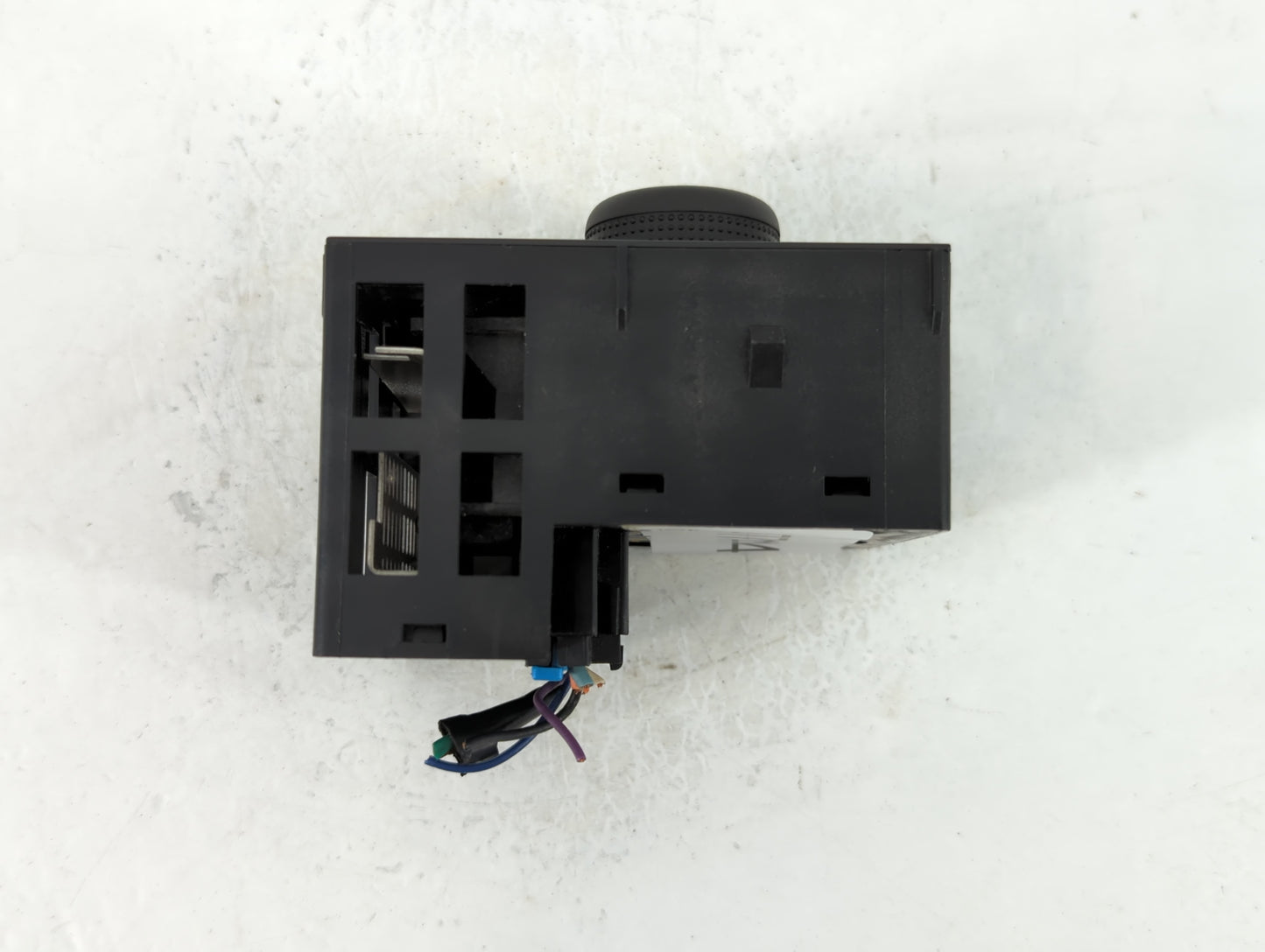 2002 Cadillac Escalade Headlight Lamp Control Switch - Oemusedautoparts1.com