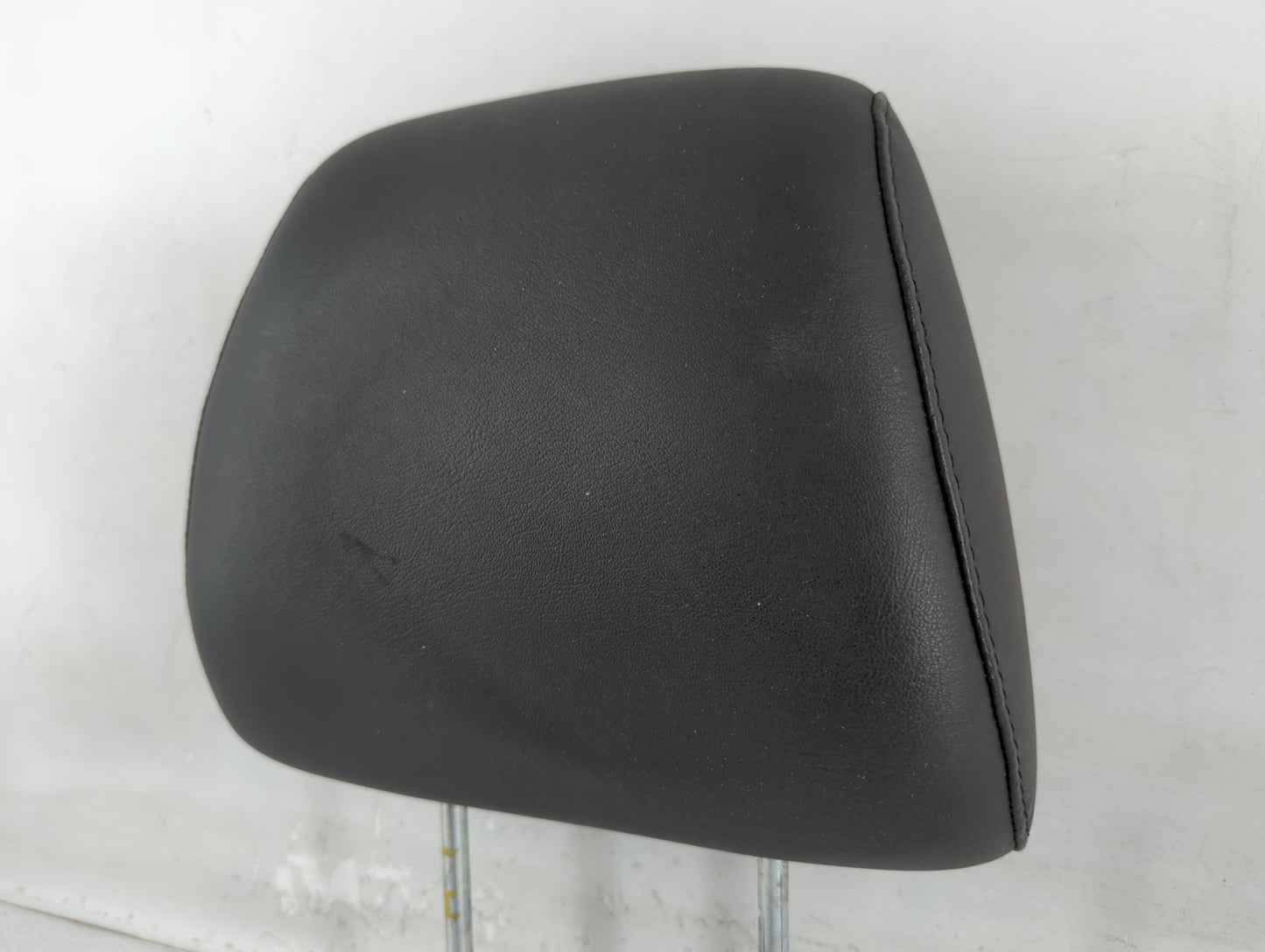 2006 Pontiac Torrent Headrest Head Rest Front Driver Passenger Seat Fits OEM Used Auto Parts - Oemusedautoparts1.com