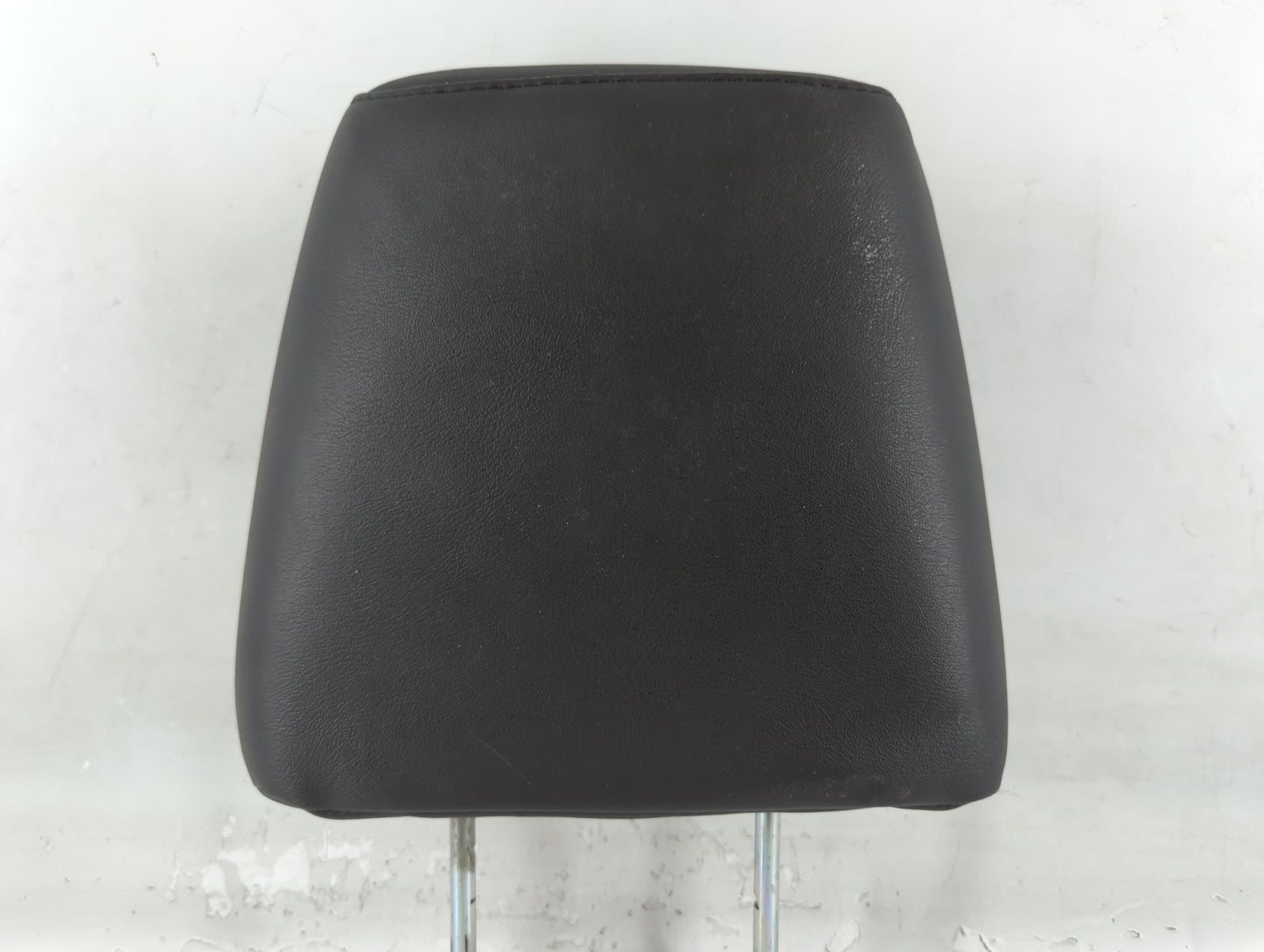 2006 Pontiac Torrent Headrest Head Rest Front Driver Passenger Seat Fits OEM Used Auto Parts - Oemusedautoparts1.com