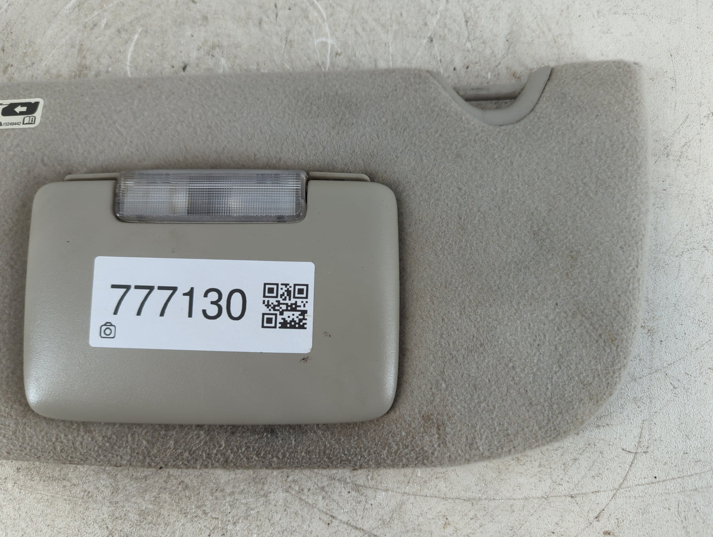 2006 Chevrolet Trail Blazer Sun Visor Shade Replacement Driver Left Mirror Fits Fits 2005 2007 OEM Used Auto Parts - Oemusedautoparts1.com