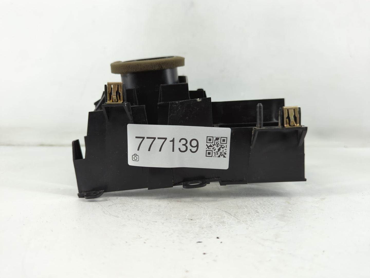 2003-2004 Gmc Sierra 2500 Headlight Head Light Switch Lamp Control - Oemusedautoparts1.com