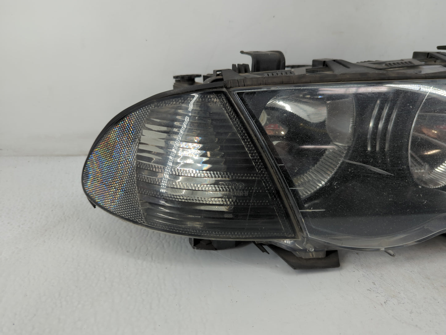 2001-2001 Bmw 325i Driver Left Oem Head Light Headlight Lamp - Oemusedautoparts1.com