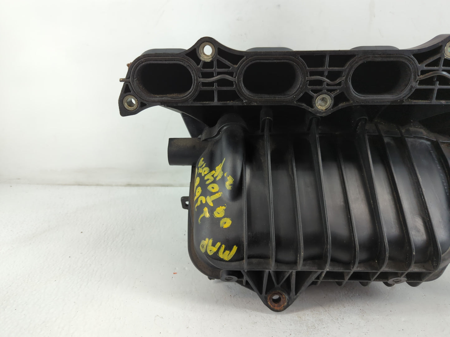 2005-2006 Scion Tc Air Intake Manifold P/N:28130 17101-28100 Fits Fits 2004 2005 2006 OEM Used Auto Parts - Oemusedautoparts1.com