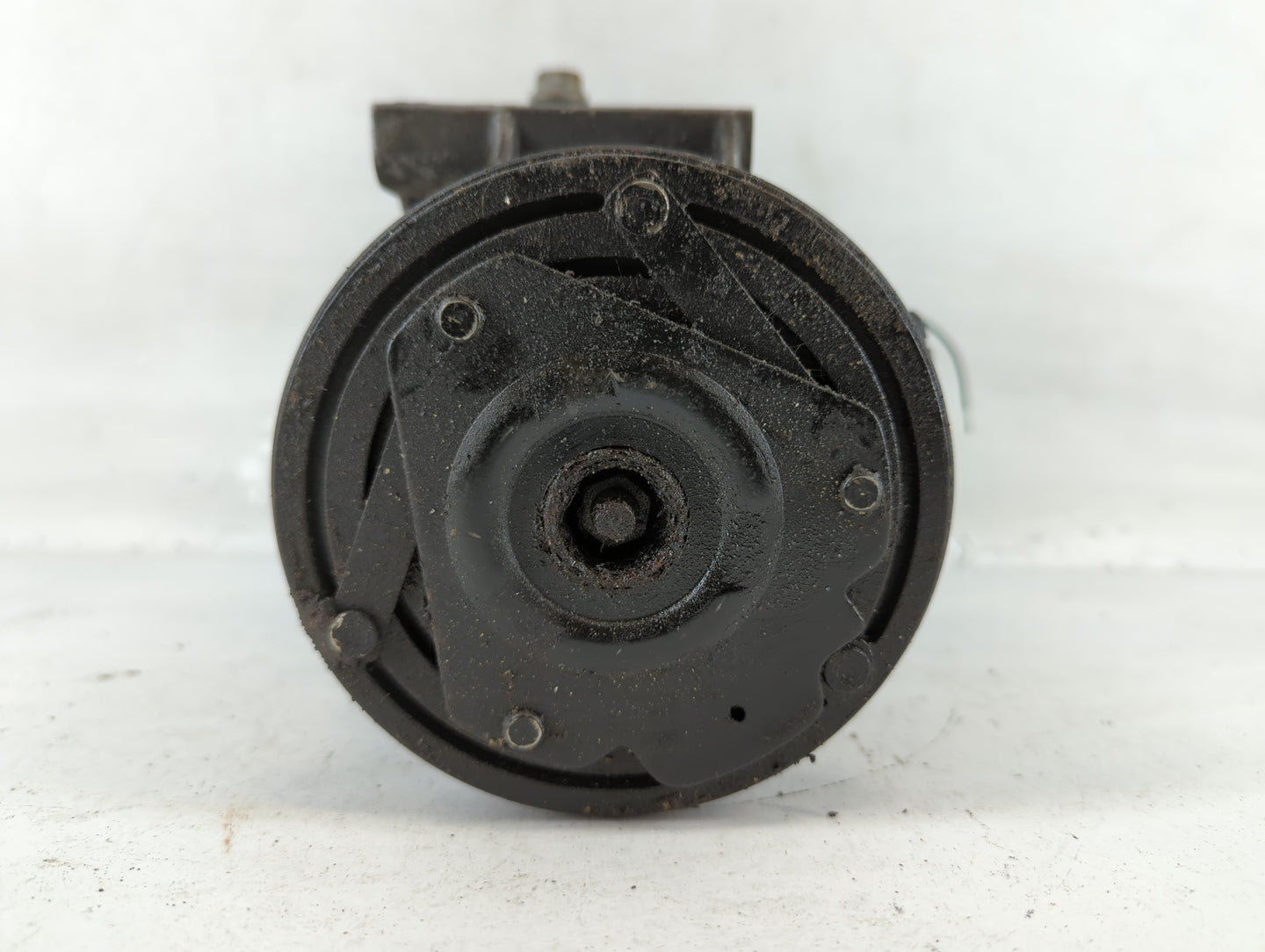 1997-1998 Chevrolet Malibu Air Conditioning A/c Ac Compressor Oem - Oemusedautoparts1.com