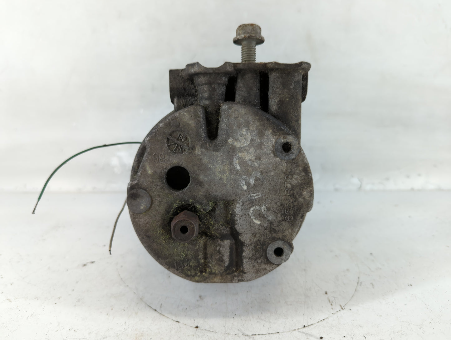 1997-1998 Chevrolet Malibu Air Conditioning A/c Ac Compressor Oem - Oemusedautoparts1.com