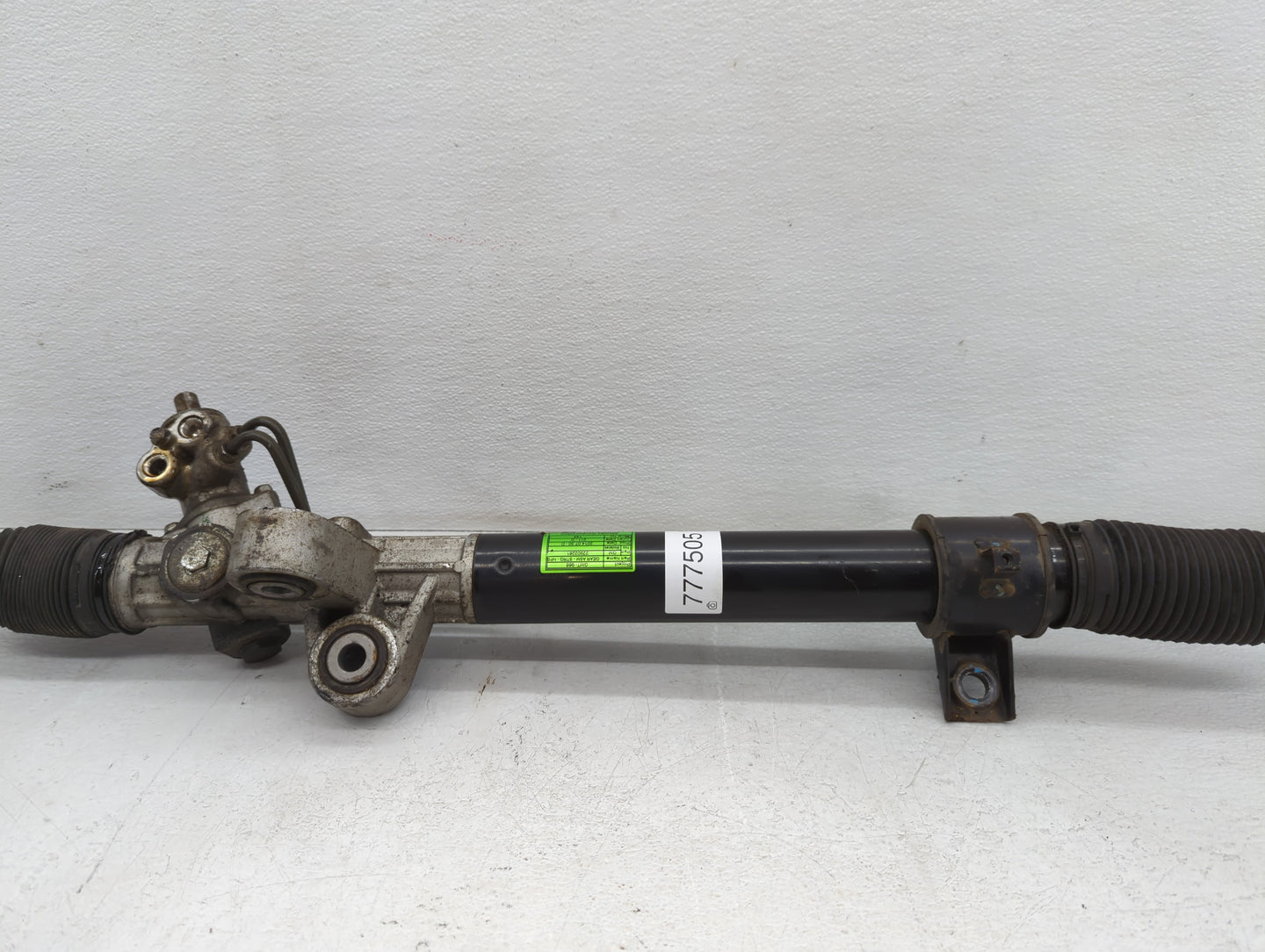 2007-2012 Gmc Acadia Rack and Pinion Steering Gear P/N:22902261 Fits Fits 2007 2008 2009 2010 2011 2012 OEM Used Auto Parts - Oemusedautoparts1.com