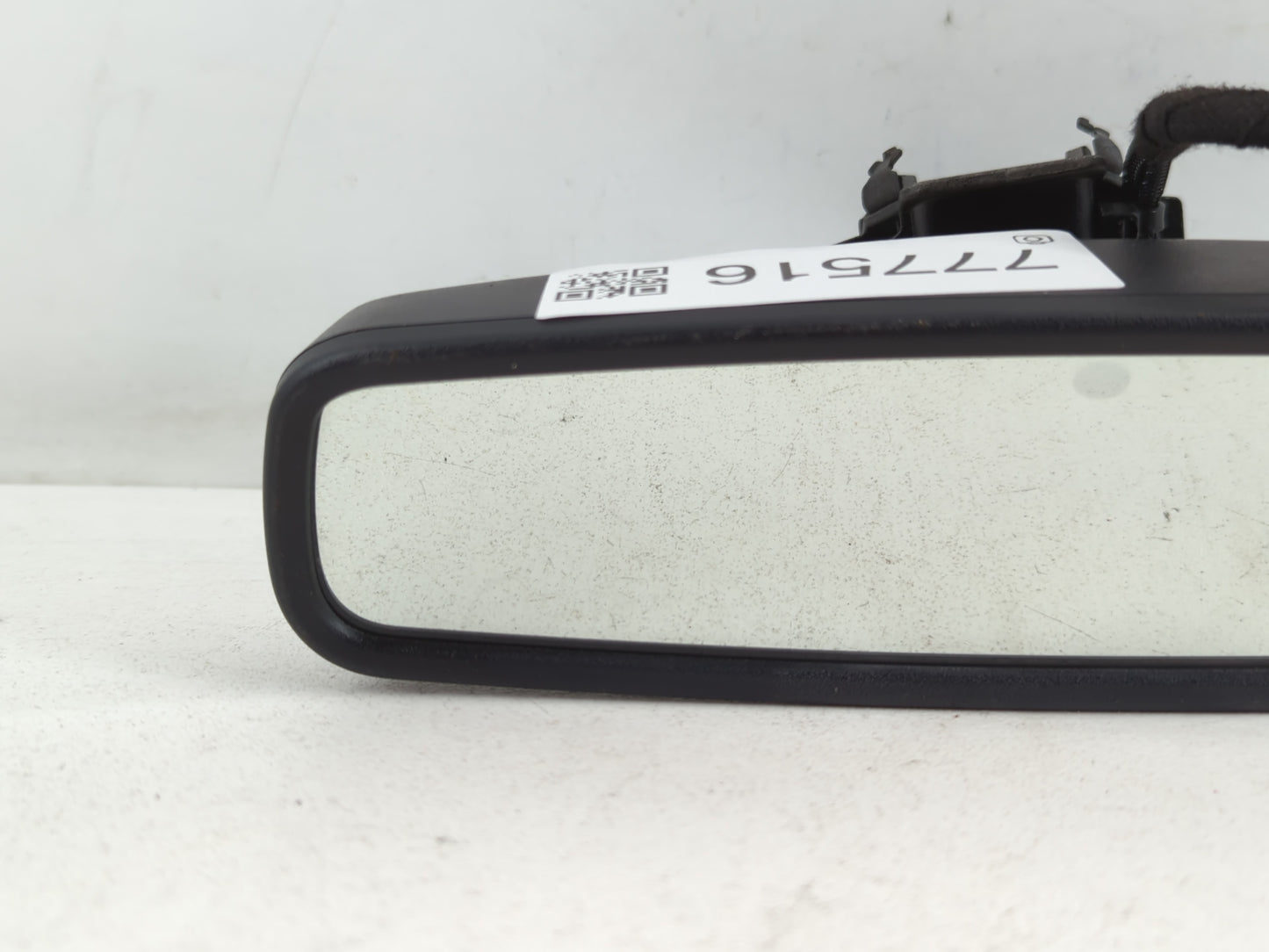 2000-2003 Volkswagen Eurovan Interior Rear View Mirror Replacement OEM P/N:016532 E11026532 Fits Fits 2000 2001 2002 2003 OEM Used Auto Parts - Oemusedautoparts1.com