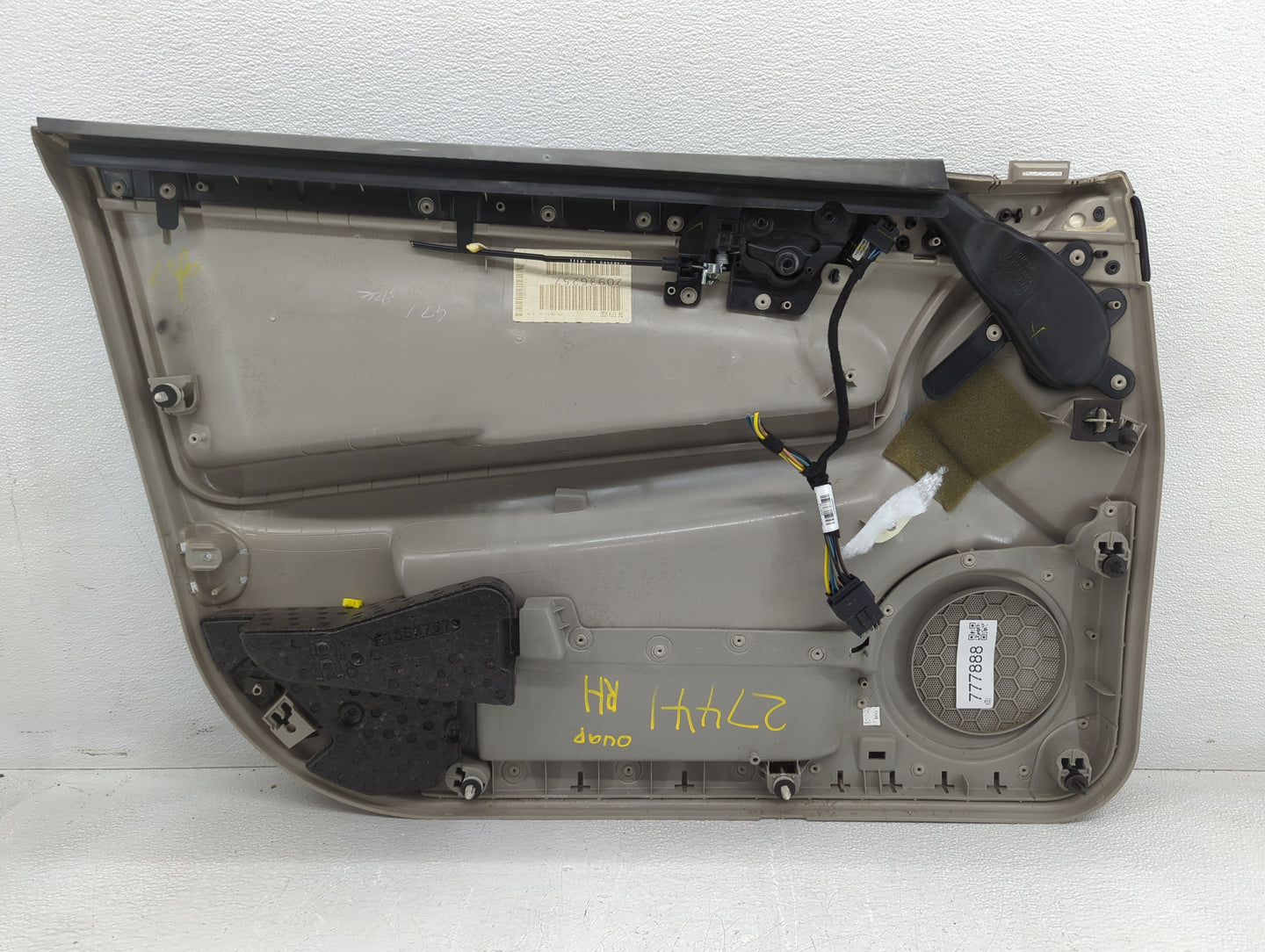 2011 Chevrolet Impala Front Right Passenger Interior Door Panel Trim - Oemusedautoparts1.com