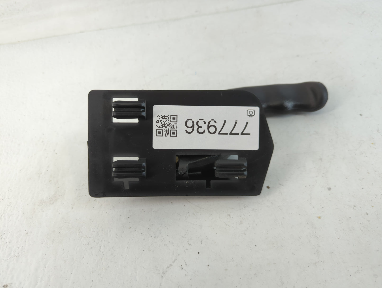2000 Chevrolet Silverado 1500 Passenger Side Front Inside Door Handle Oem - Oemusedautoparts1.com