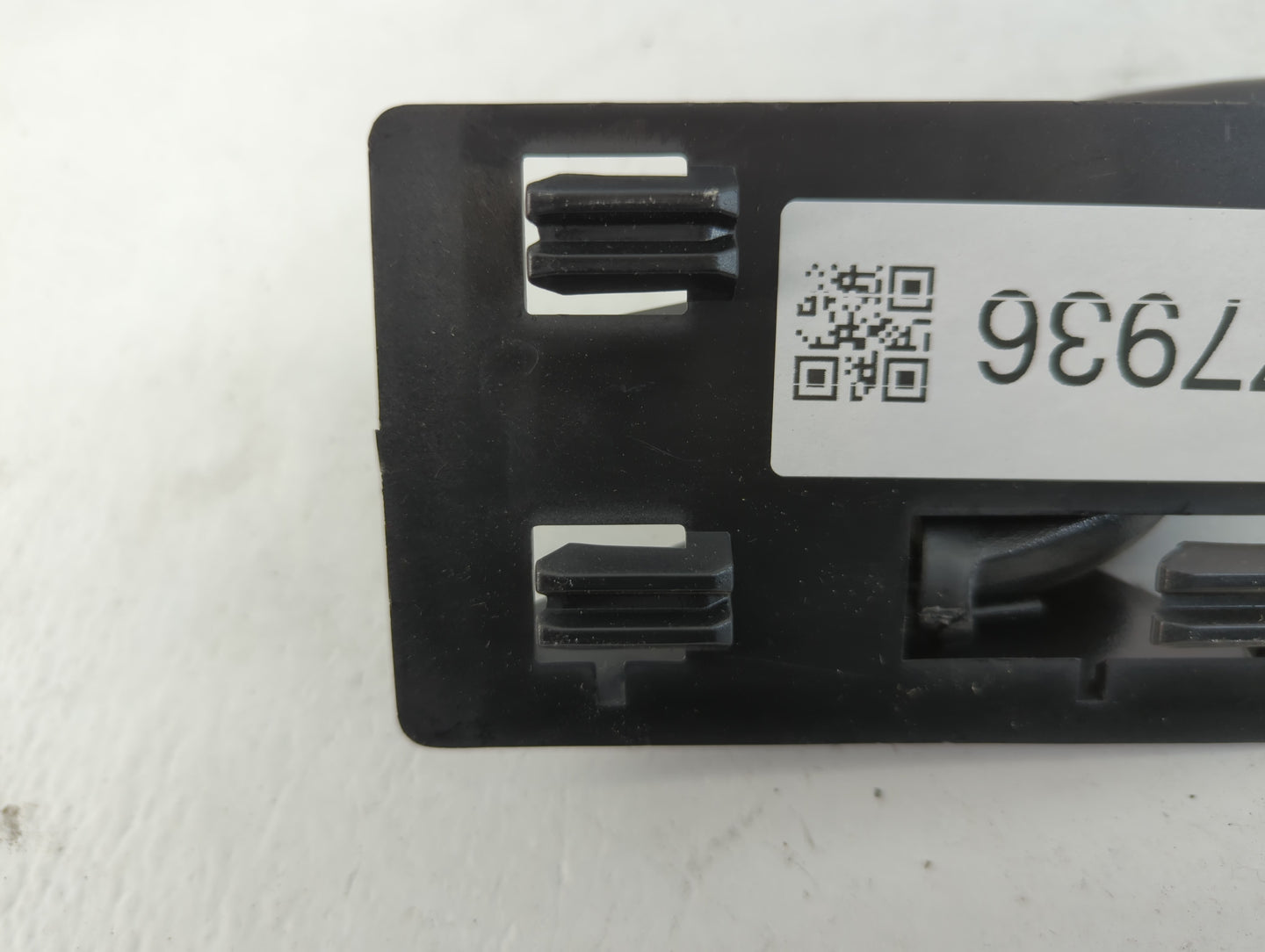 2000 Chevrolet Silverado 1500 Passenger Side Front Inside Door Handle Oem - Oemusedautoparts1.com
