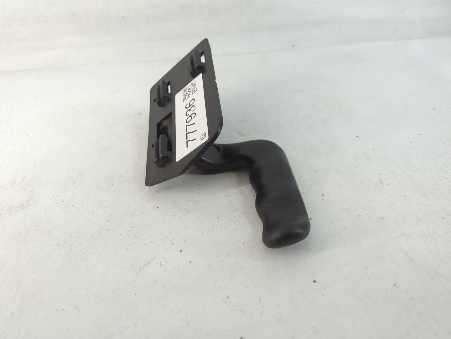 2000 Chevrolet Silverado 1500 Passenger Side Front Inside Door Handle Oem - Oemusedautoparts1.com