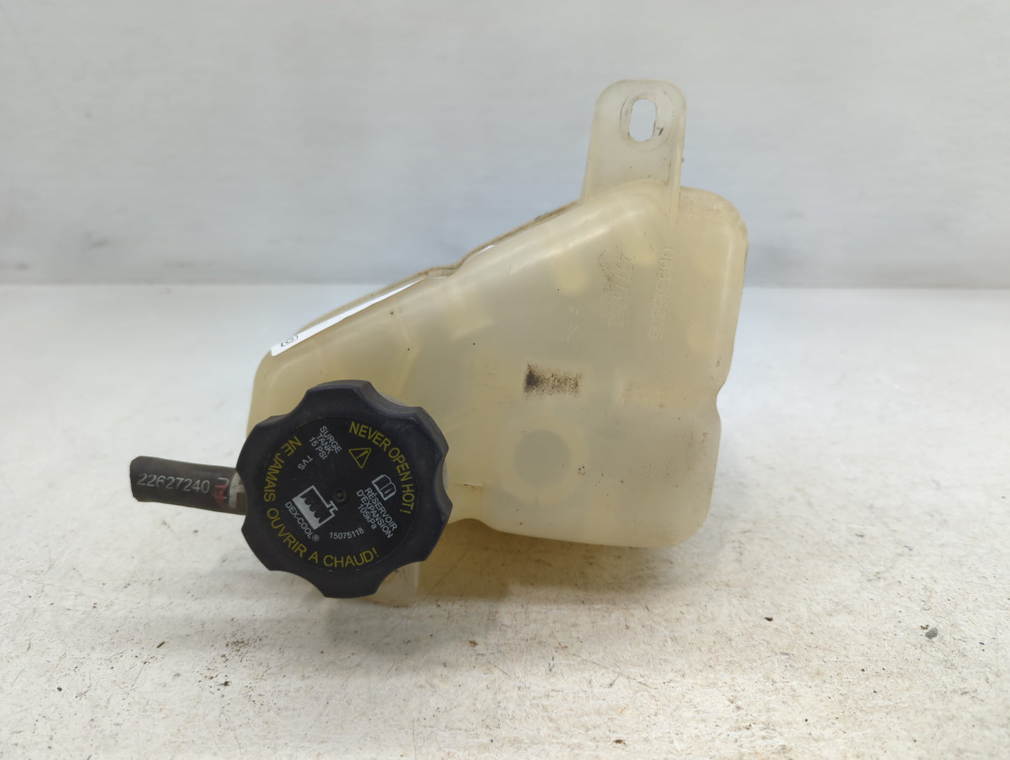 2007 Chevrolet Malibu Radiator Coolant Overflow Expansion Tank Bottle - Oemusedautoparts1.com