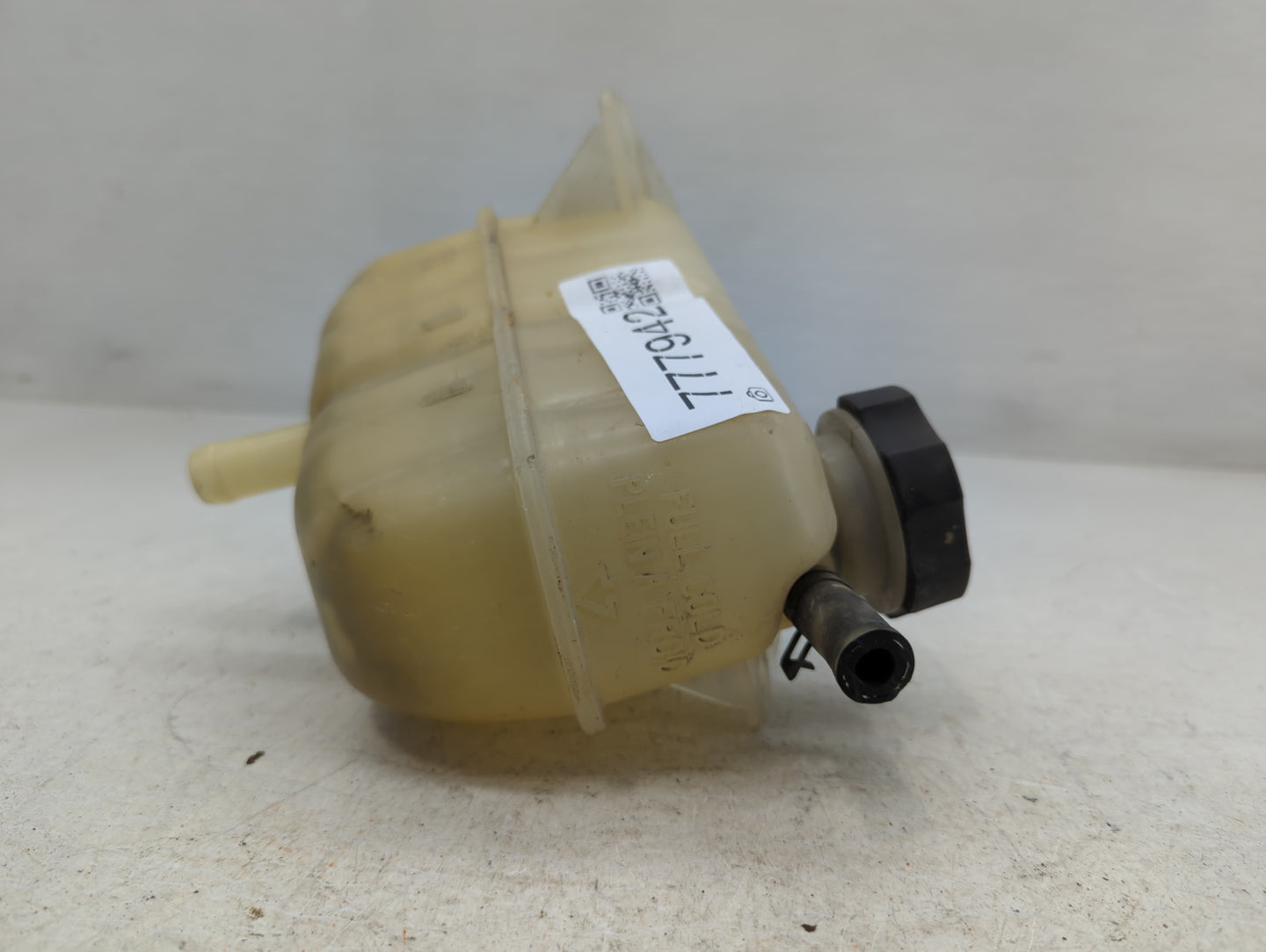 2007 Chevrolet Malibu Radiator Coolant Overflow Expansion Tank Bottle - Oemusedautoparts1.com