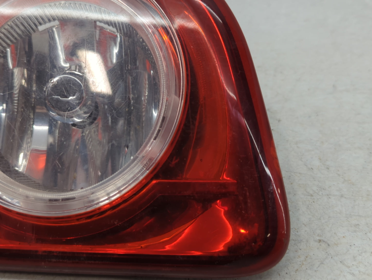2008-2012 Chevrolet Malibu Rear Center Lid Brake Light Tail Light Fits Fits 2008 2009 2010 2011 2012 OEM Used Auto Parts - Oemusedautoparts1.com