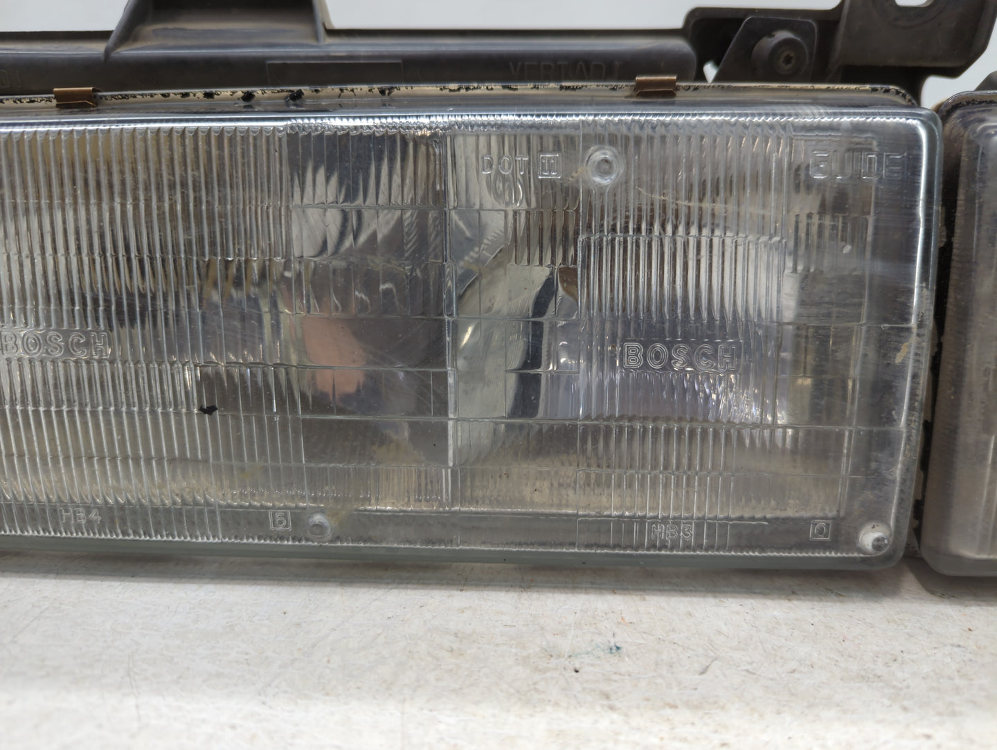 1990 Pontiac 6000 Passenger Right Oem Head Light Headlight Lamp - Oemusedautoparts1.com