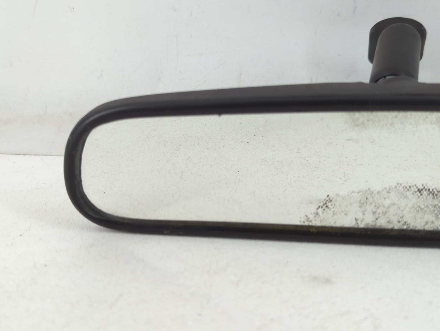 1992 Gm Trucks Ct1500 Interior Rear View Mirror Replacement OEM P/N:E1301573 Fits OEM Used Auto Parts - Oemusedautoparts1.com